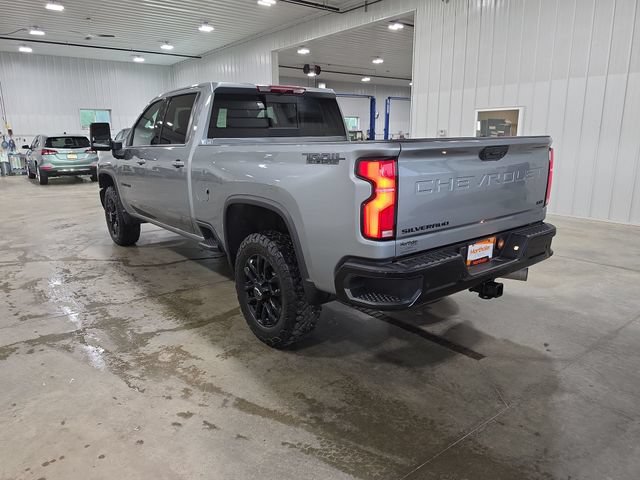 Used 2025 Chevrolet Silverado 3500 LTZ w/ LTZ Plus Package AWD/4WD image 6