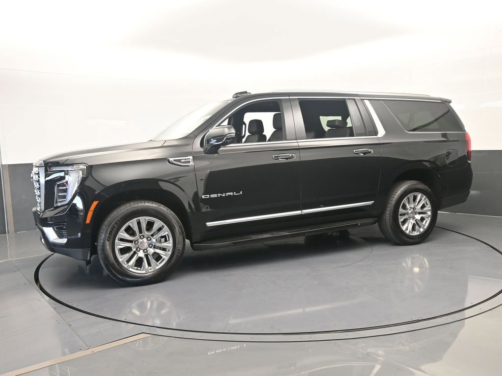 Used 2025 GMC Yukon XL Denali AWD/4WD image 2