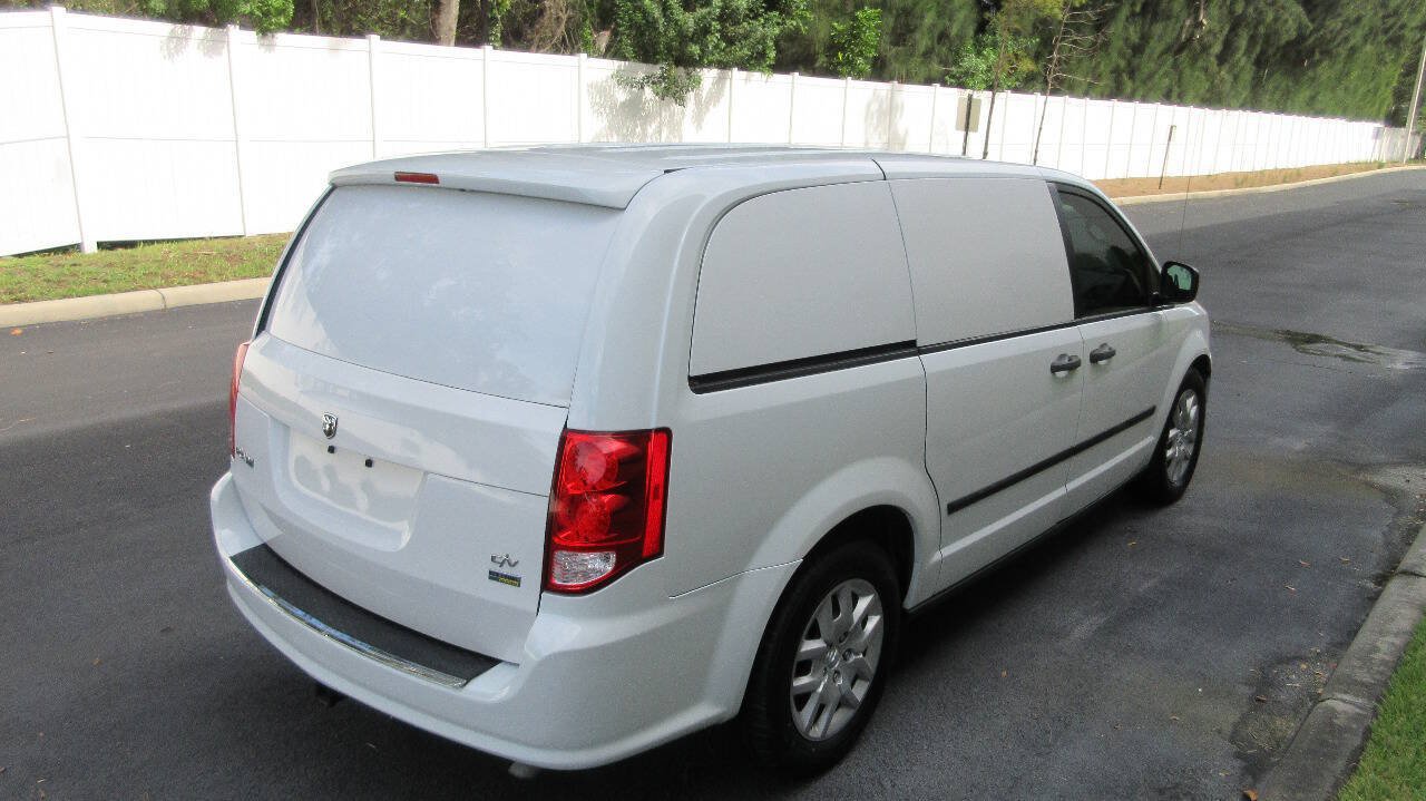 Used 2014 RAM C/V Tradesman FWD image 5