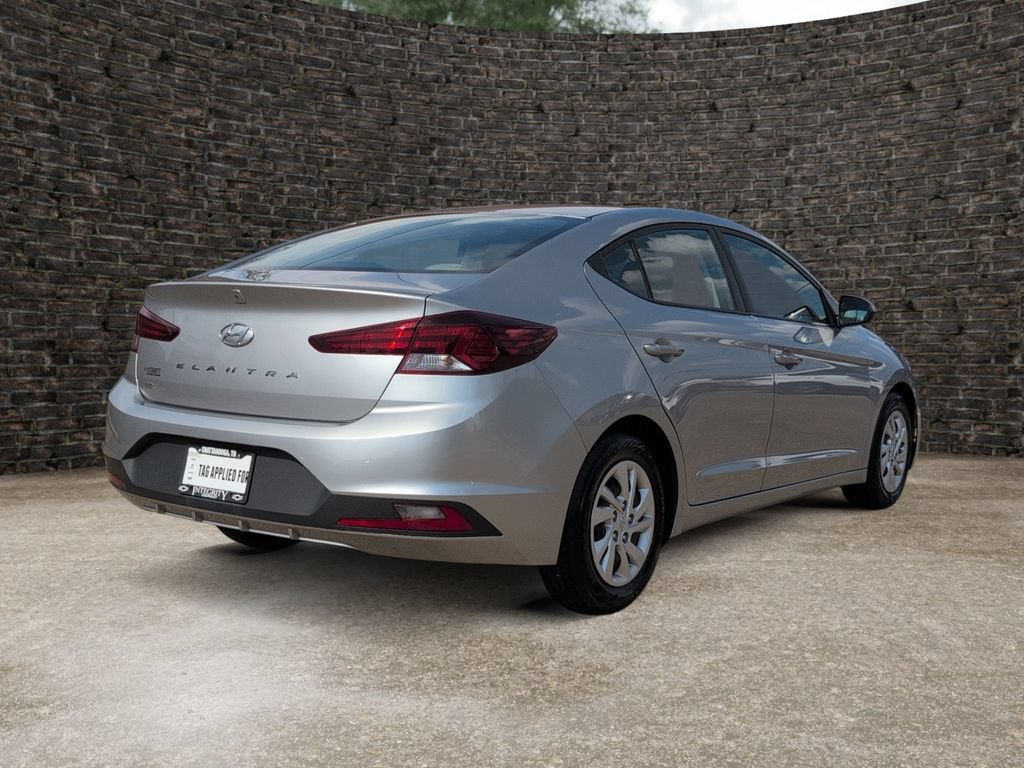 Used 2020 Hyundai Elantra SE FWD image 7
