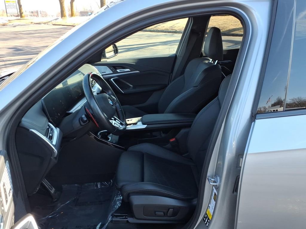 Used 2024 BMW X1 M35i w/ Premium Package image 27
