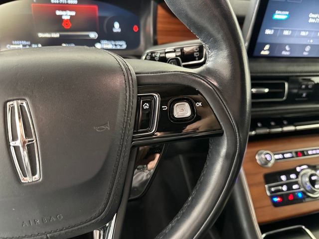 Used 2020 Lincoln Aviator Reserve w/ Equipment Group 202A image 16