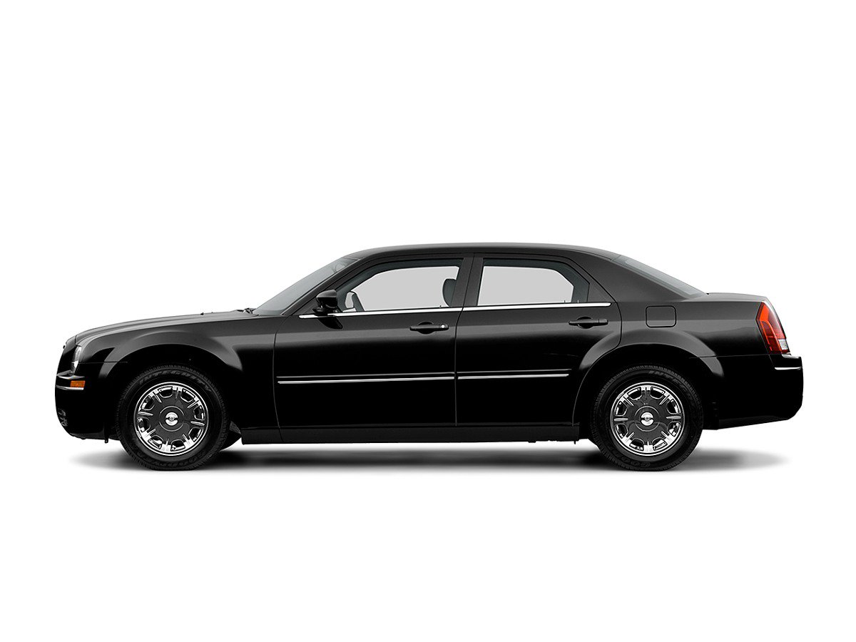 Used 2005 Chrysler 300 Touring RWD image 1