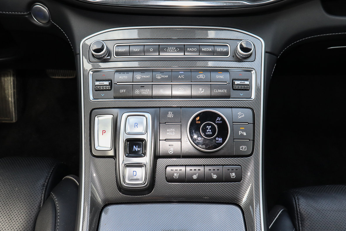 Used 2023 Hyundai Santa Fe Limited image 23