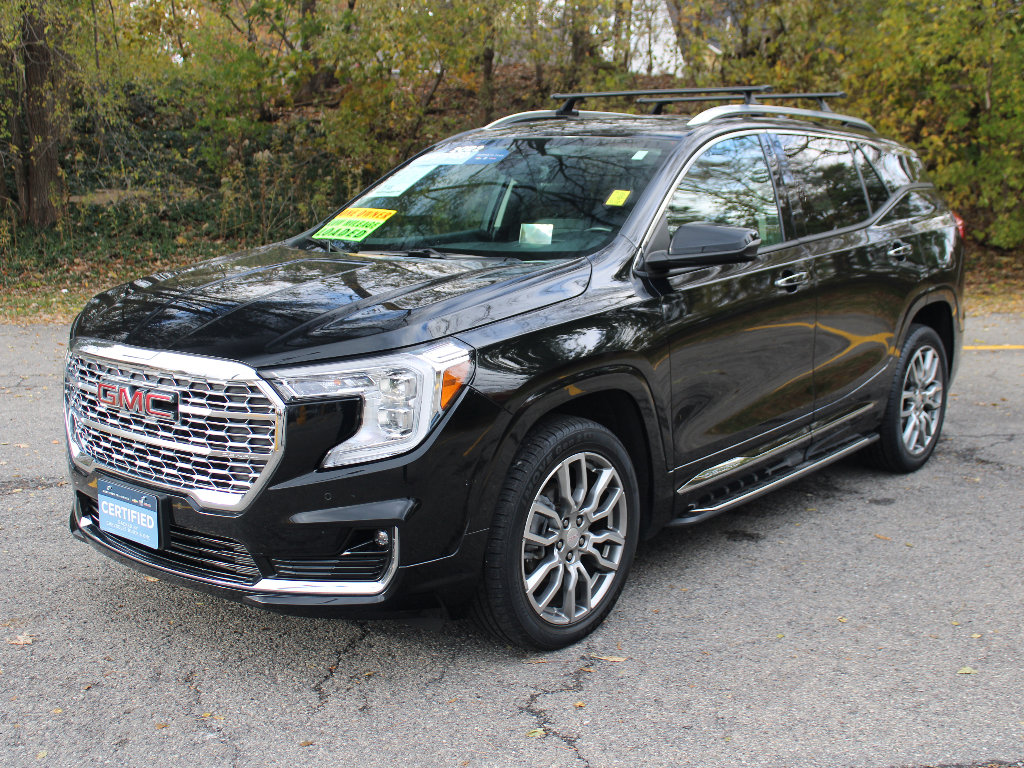 Certified 2022 GMC Terrain Denali w/ LPO, 'HIT The Road' Package image 3