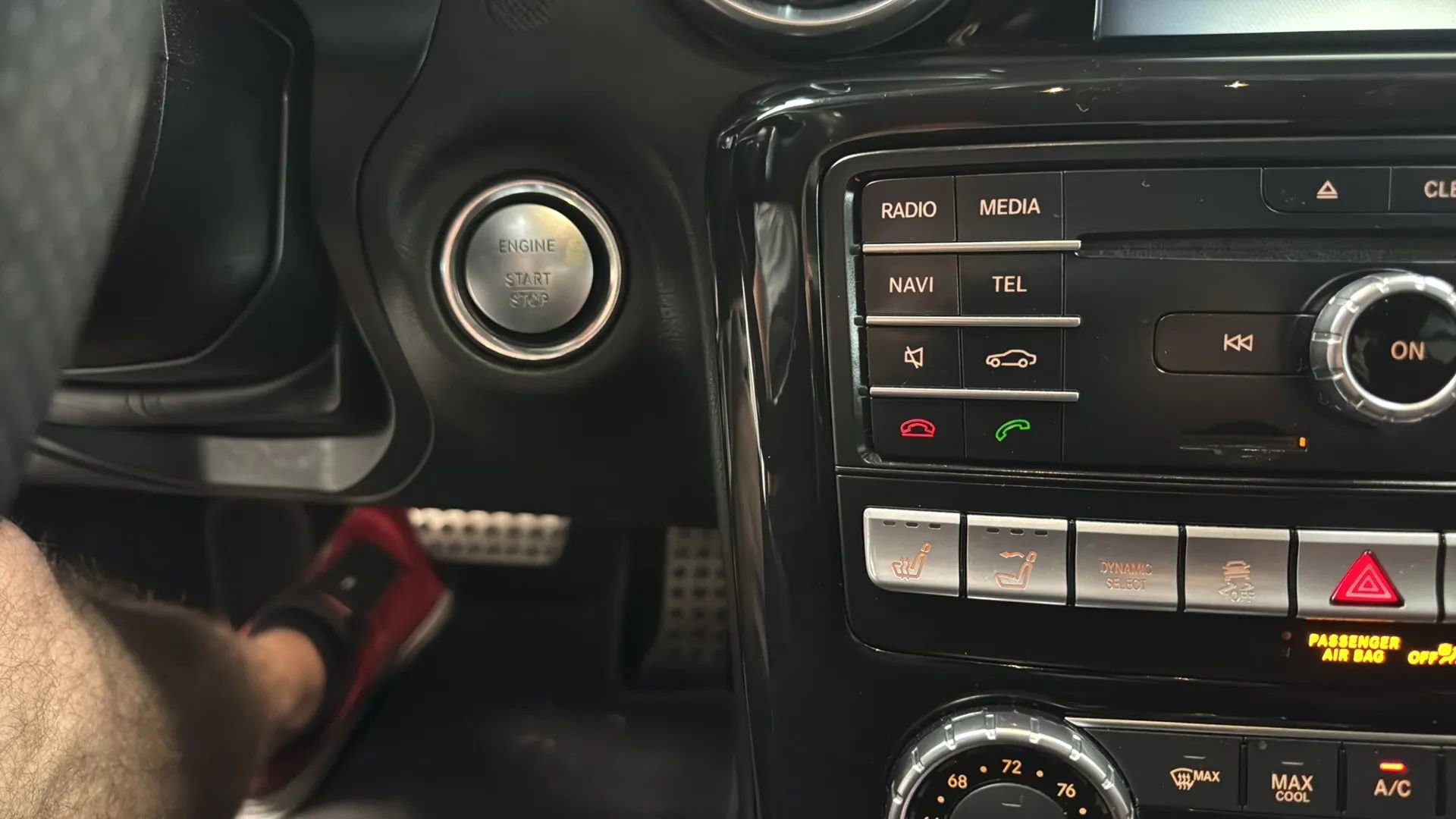 Used 2020 Mercedes-Benz SLC 300 image 17