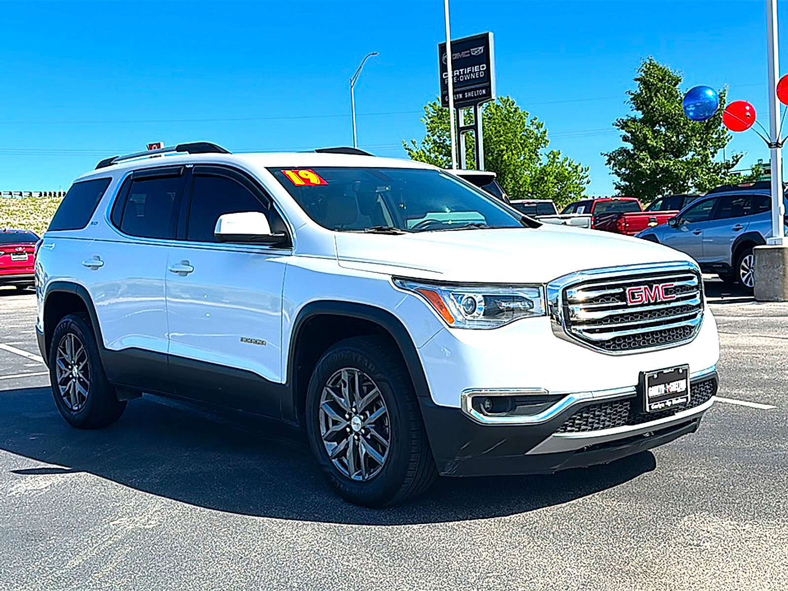 Used 2019 GMC Acadia SLT image 10