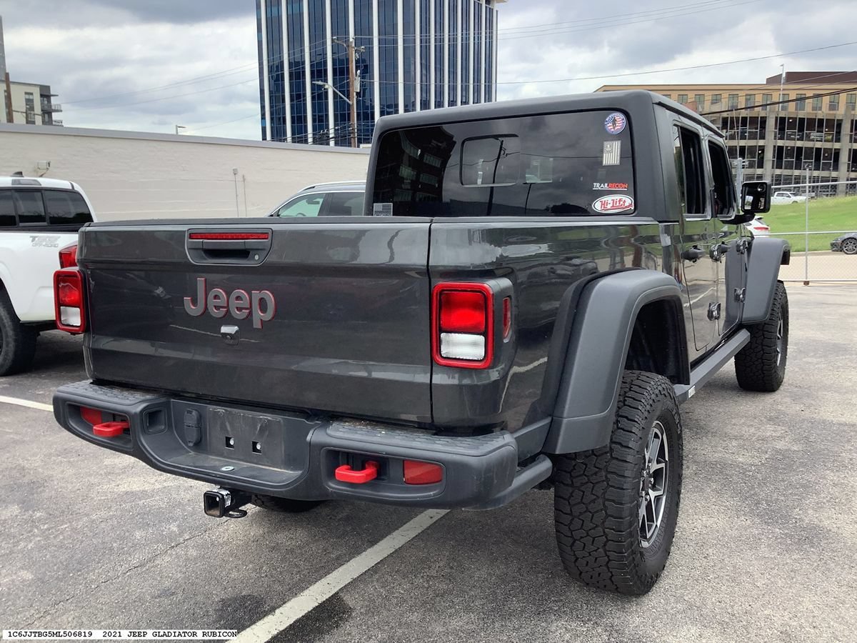Used 2021 Jeep Gladiator Rubicon AWD/4WD image 4