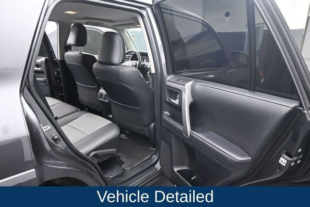 Used 2022 Toyota 4Runner SR5 Premium w/ Moonroof Package AWD/4WD image 14