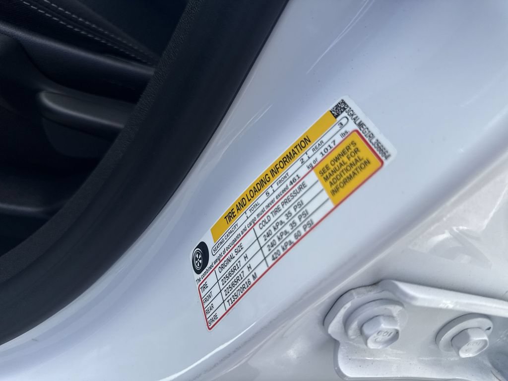 Used 2024 GMC Terrain SLE FWD image 32
