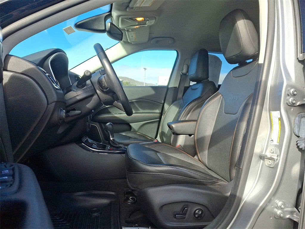 Used 2020 Jeep Compass Limited w/ Rear Convenience Group image 13