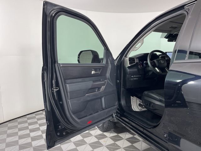 Used 2023 Toyota Tundra SR5 w/ SR5 Premium Package AWD/4WD image 14