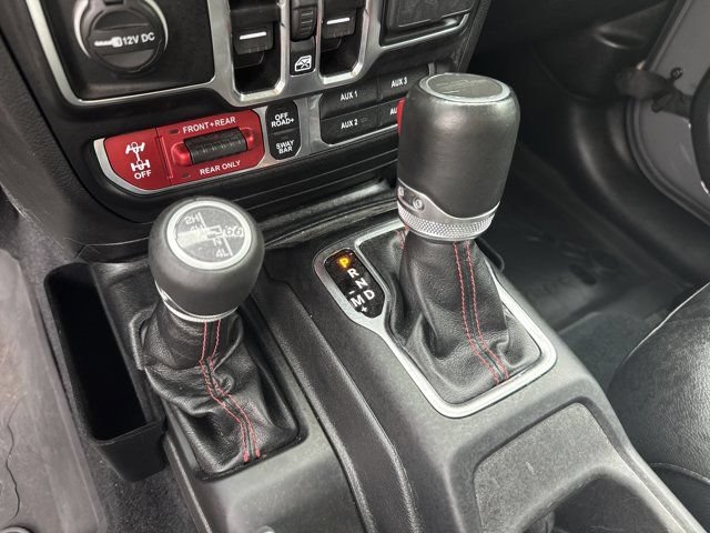 Used 2023 Jeep Gladiator Rubicon w/ LED Lighting Group AWD/4WD image 34