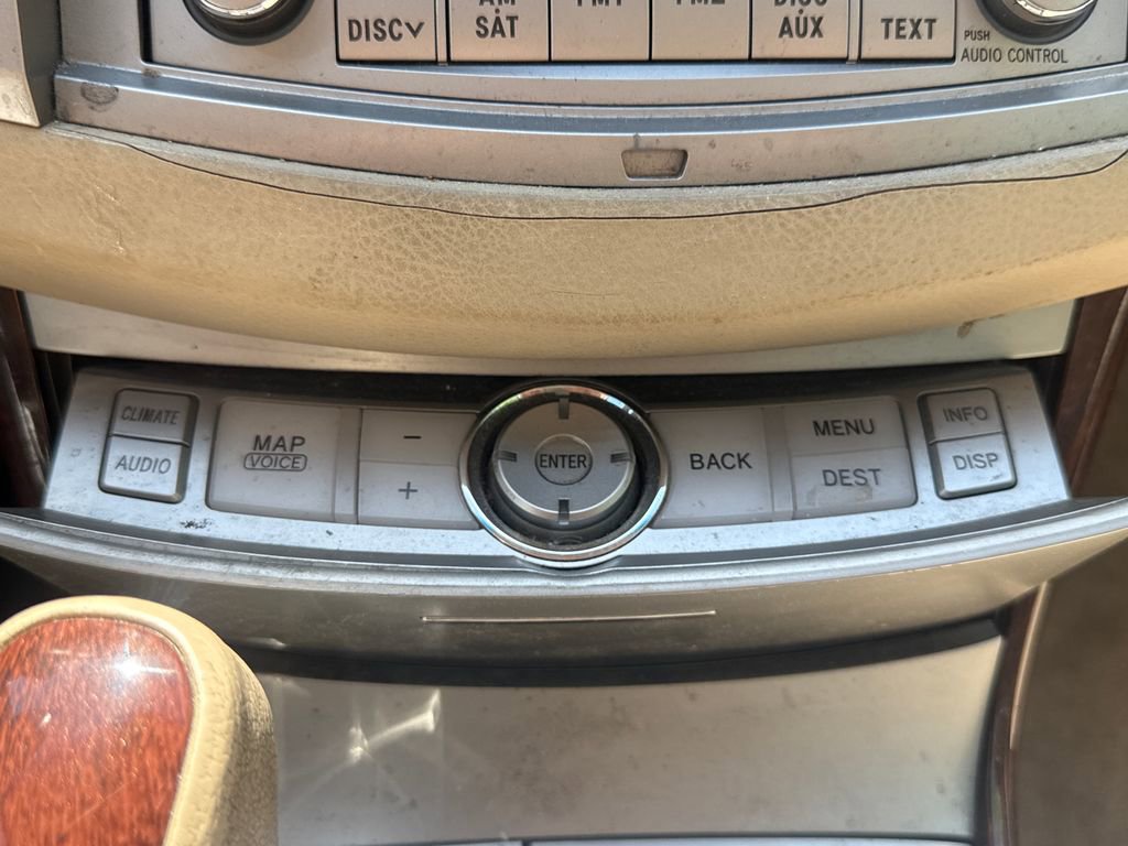 Used 2009 Toyota Avalon Limited FWD image 25