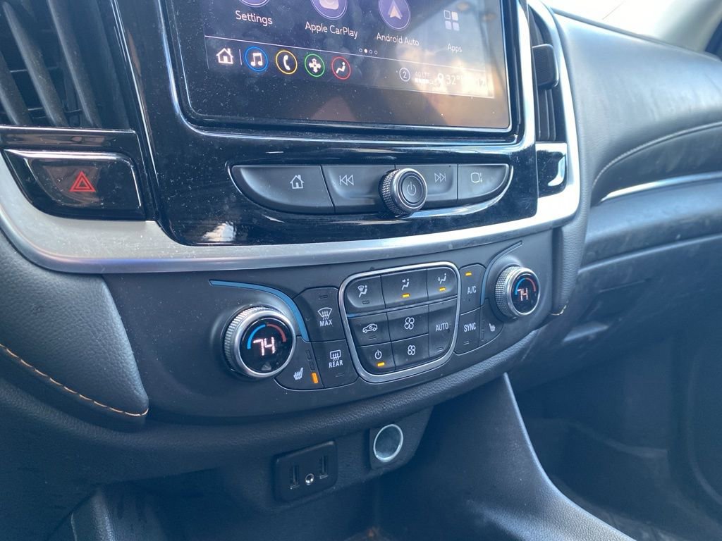 Used 2020 Chevrolet Traverse LT w/ Driver Confidence II Package image 11