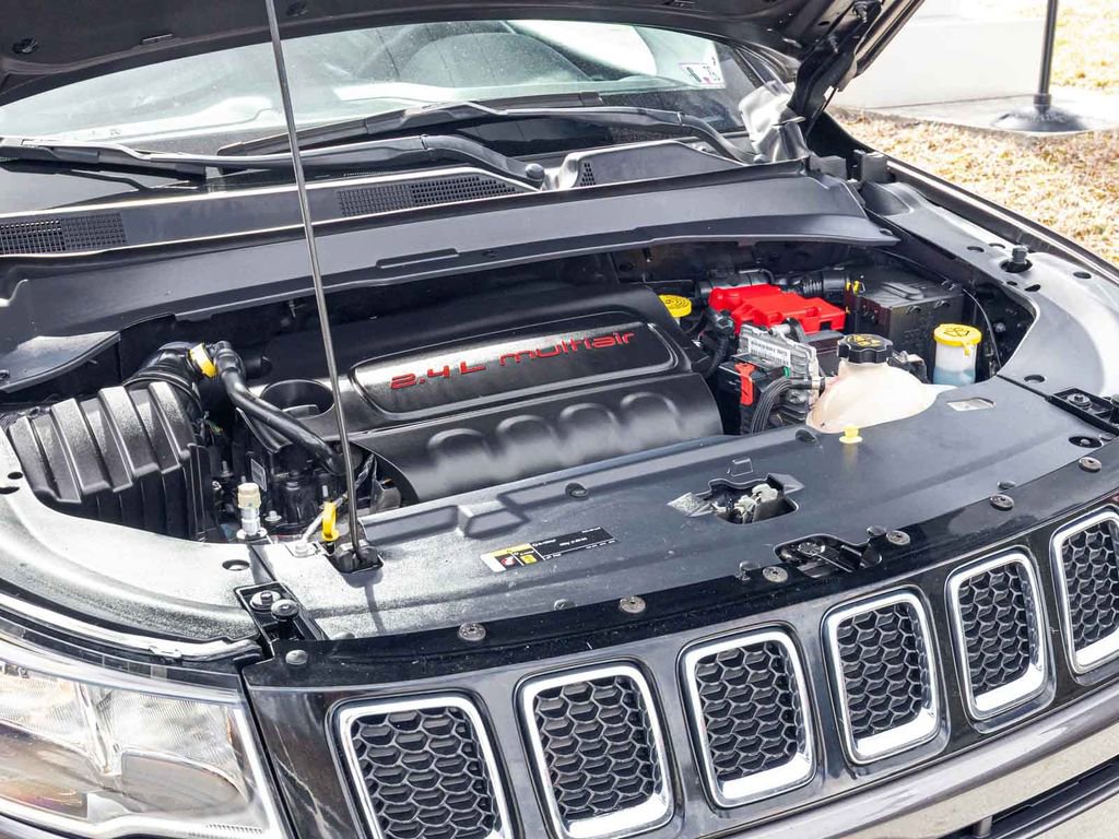 Used 2020 Jeep Compass Limited image 34