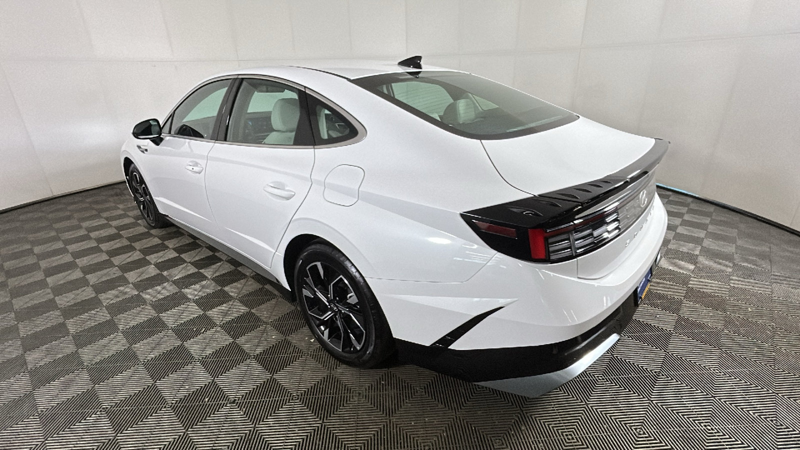 Certified 2024 Hyundai Sonata SEL AWD/4WD image 5