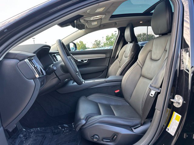 Certified 2025 Volvo V90 B6 Cross Country Ultra AWD/4WD image 17