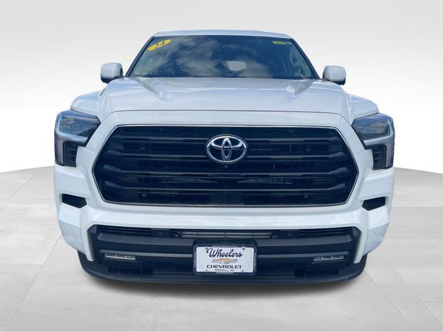 Used 2024 Toyota Sequoia SR5 w/ SR5 Premium Package AWD/4WD image 9