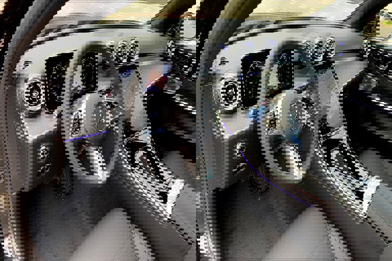 Certified 2026 Mercedes-Benz C 300 4MATIC Sedan image 9