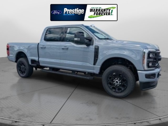 New 2026 Ford F350 Lariat w/ Black Appearance Package AWD/4WD image 2