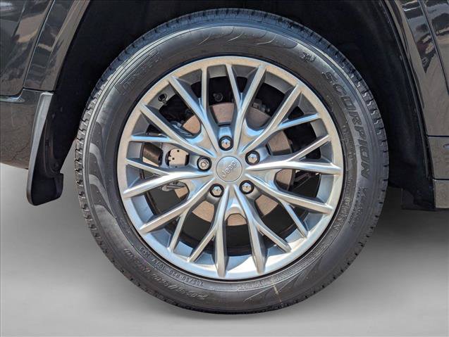 Used 2024 Jeep Grand Cherokee Summit w/ Adv Protech Group IV AWD/4WD image 25
