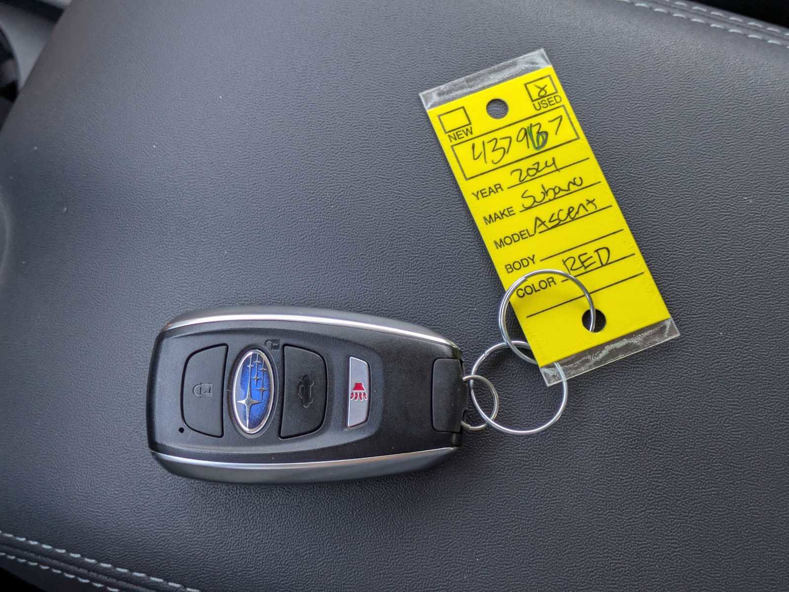 Used 2024 Subaru Ascent Premium w/ Convenience Package image 34