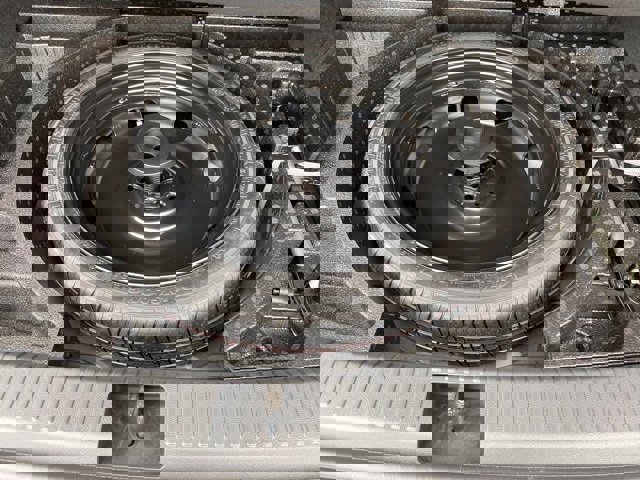 New 2024 Volkswagen Taos SE image 73