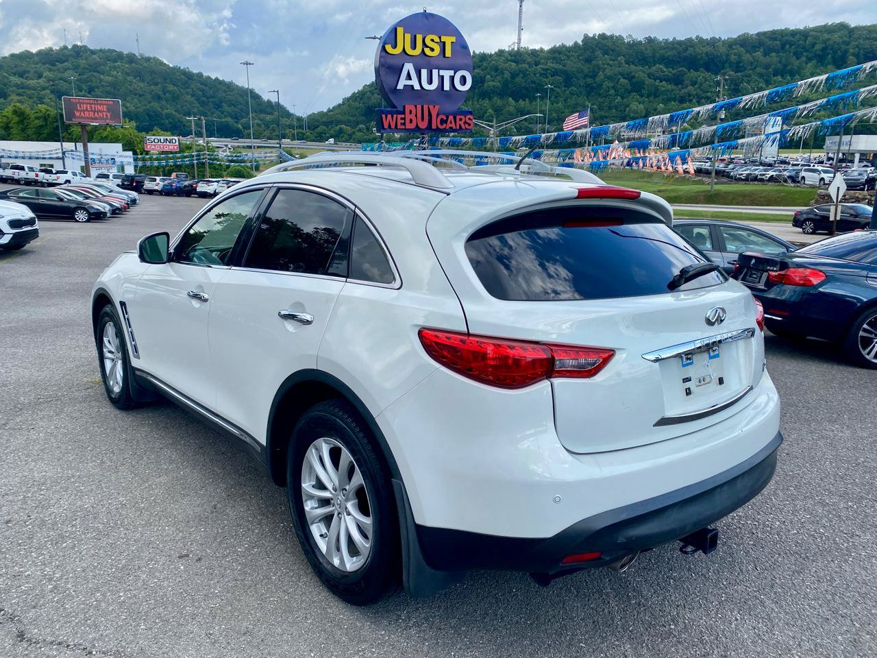 Used 2012 INFINITI FX35 2WD w/ Premium Pkg image 5