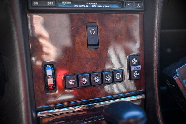 Used 1988 Mercedes-Benz 560 SL image 36