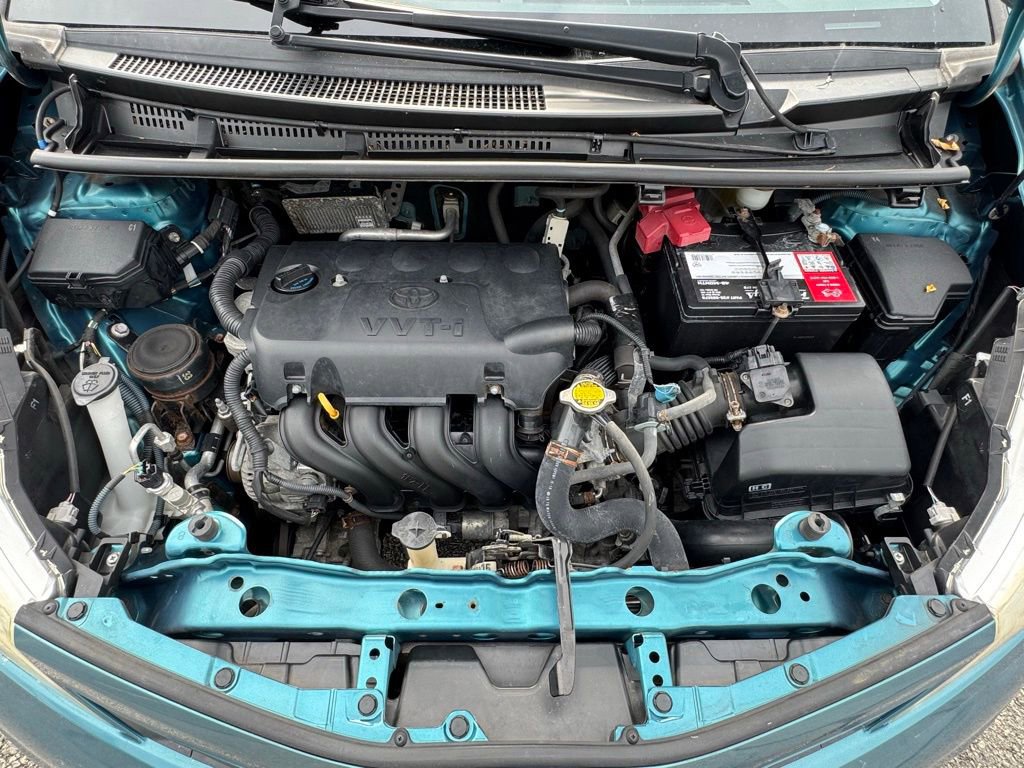 Used 2012 Toyota Yaris LE image 35