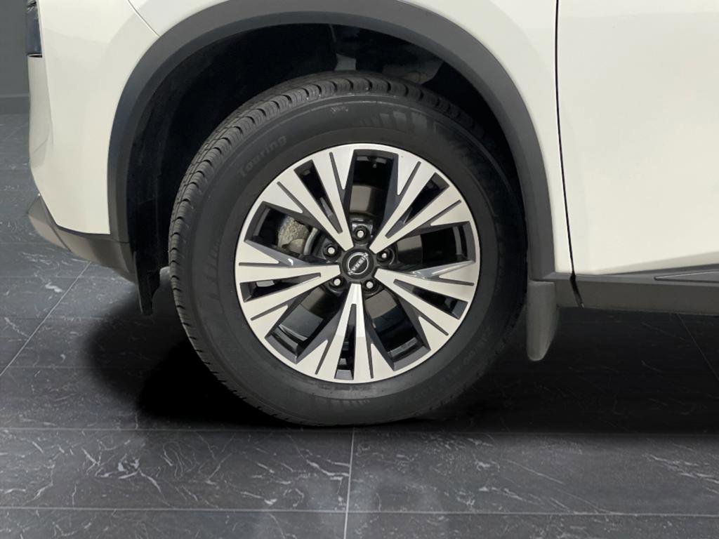 Used 2023 Nissan Rogue SV w/ SV Premium B Package image 34