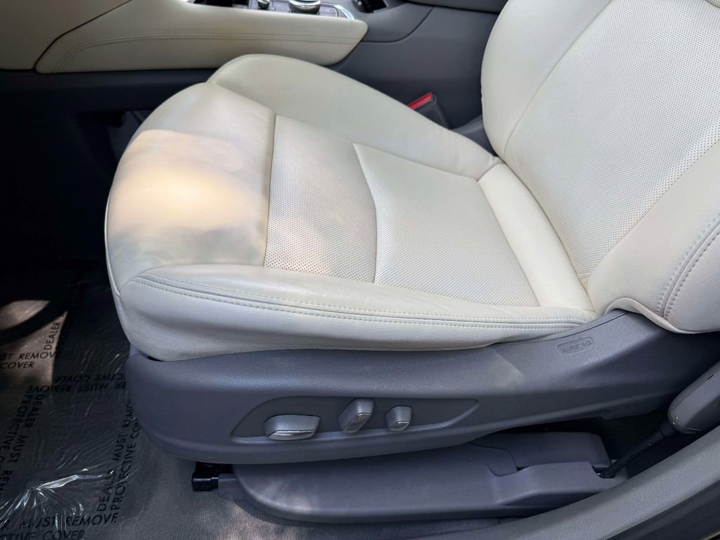 Used 2021 Cadillac XT6 Premium Luxury AWD/4WD image 3
