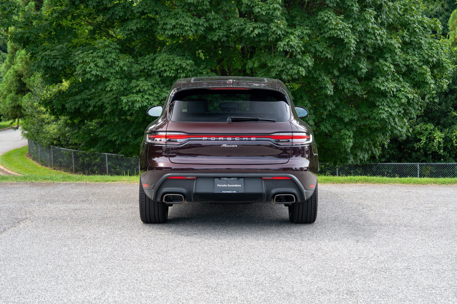 Certified 2026 Porsche Macan AWD/4WD image 6