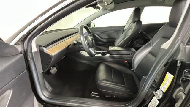 Used 2018 Tesla Model 3 Long Range RWD image 11