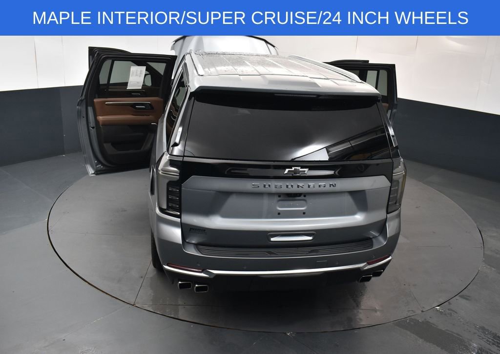 Used 2026 Chevrolet Suburban High Country AWD/4WD image 18