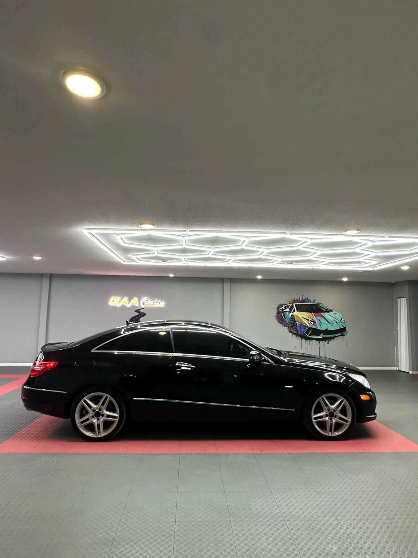 Used 2012 Mercedes-Benz E 350 4MATIC Coupe w/ Premium 2 Pkg image 7