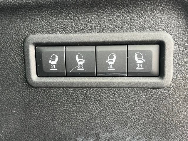 Used 2023 Jeep Wagoneer L Series III w/ Preferred Equipment Group AWD/4WD image 46