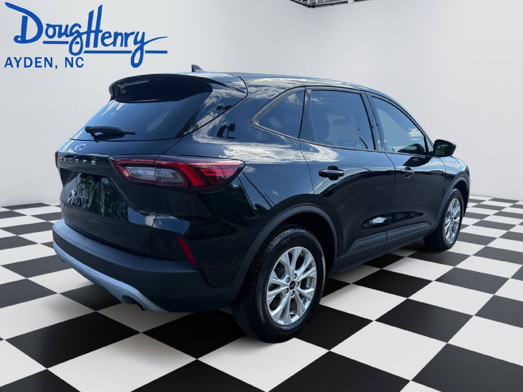 Used 2025 Ford Escape Active FWD image 5