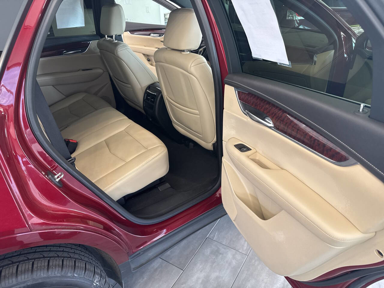 Used 2018 Cadillac XT5 Premium Luxury image 33