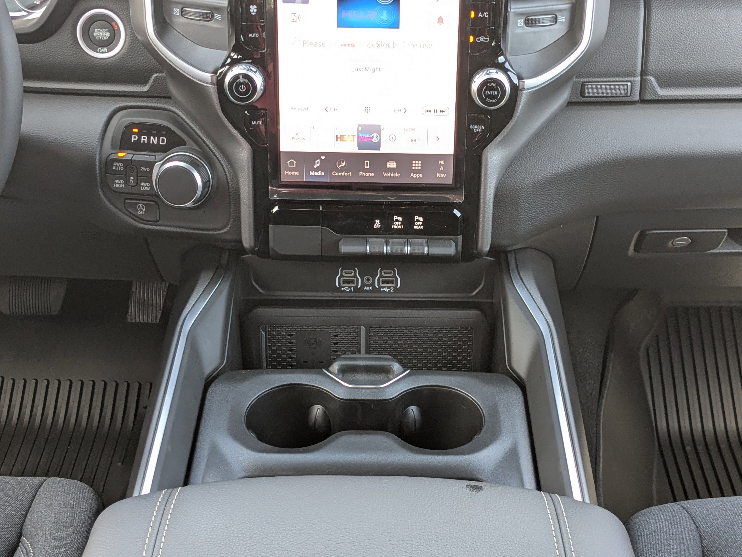 New 2026 RAM 1500 Big Horn AWD/4WD image 18