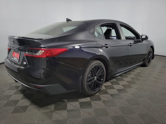 Used 2025 Toyota Camry SE image 8