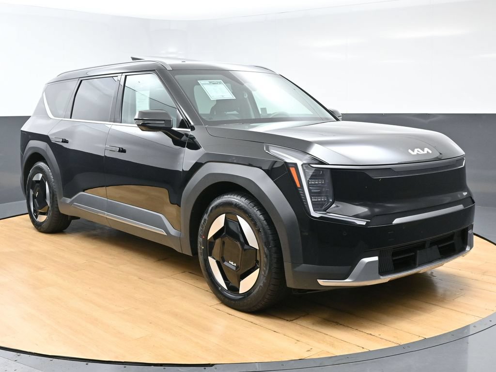 Used 2024 Kia EV9 Wind AWD/4WD image 3