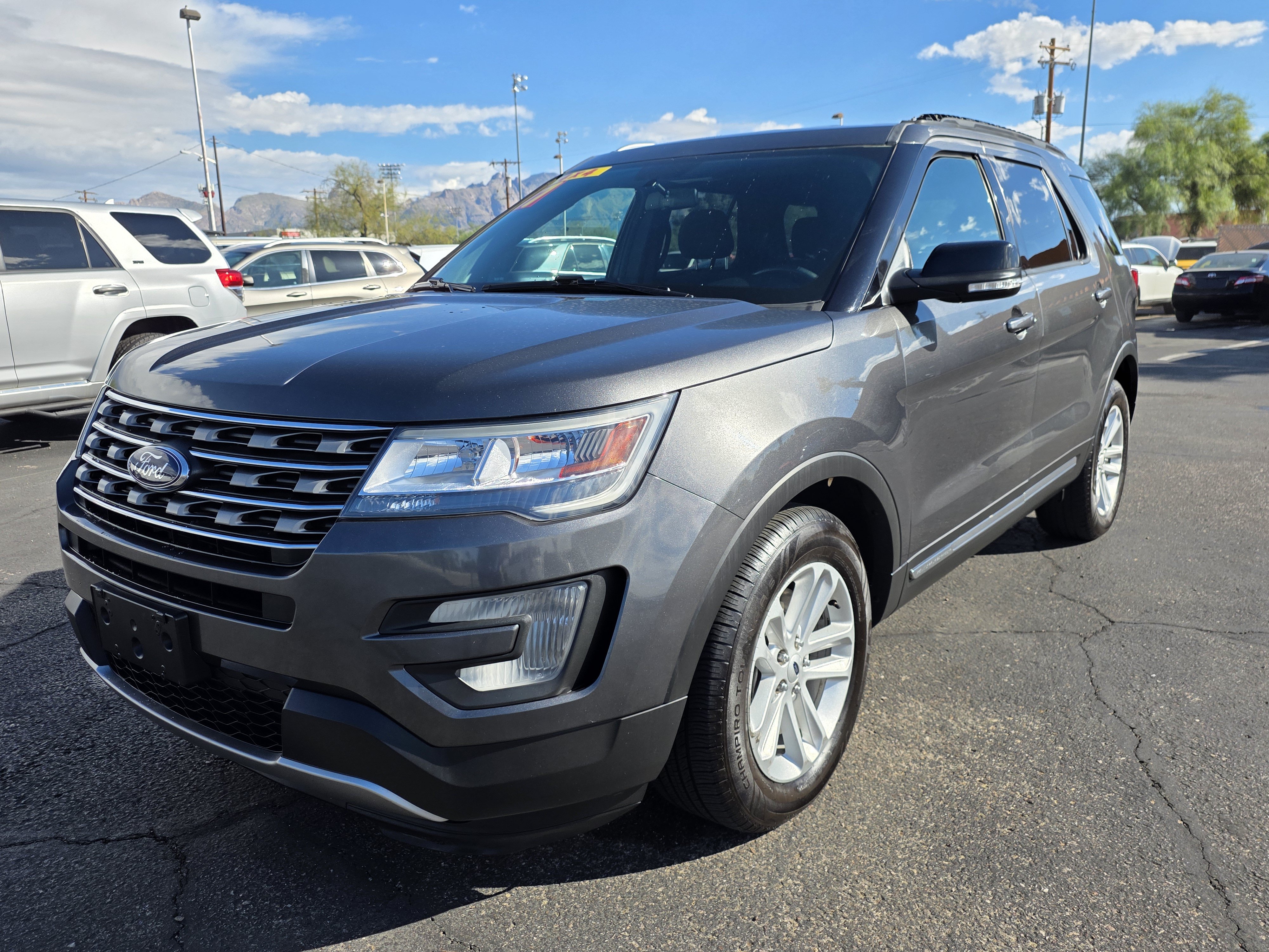 Used 2017 Ford Explorer XLT