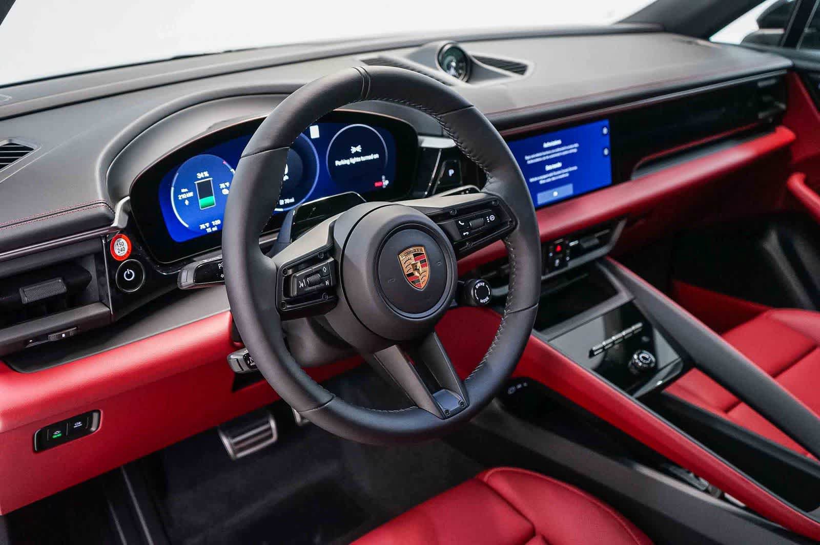 New 2026 Porsche Macan 4S Electric AWD/4WD image 4