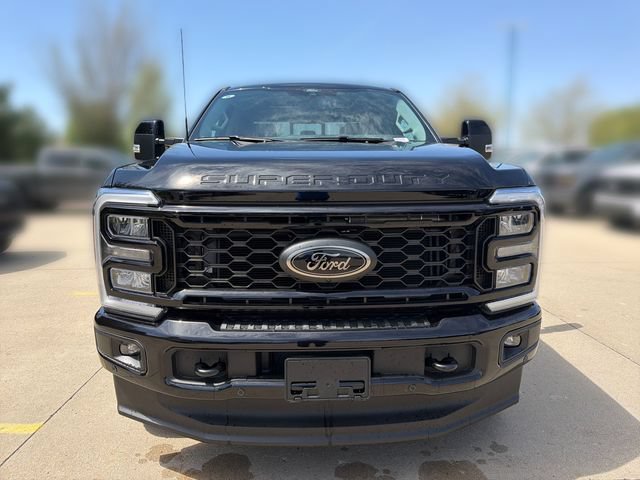 New 2026 Ford F250 Lariat w/ Black Appearance Package AWD/4WD image 12