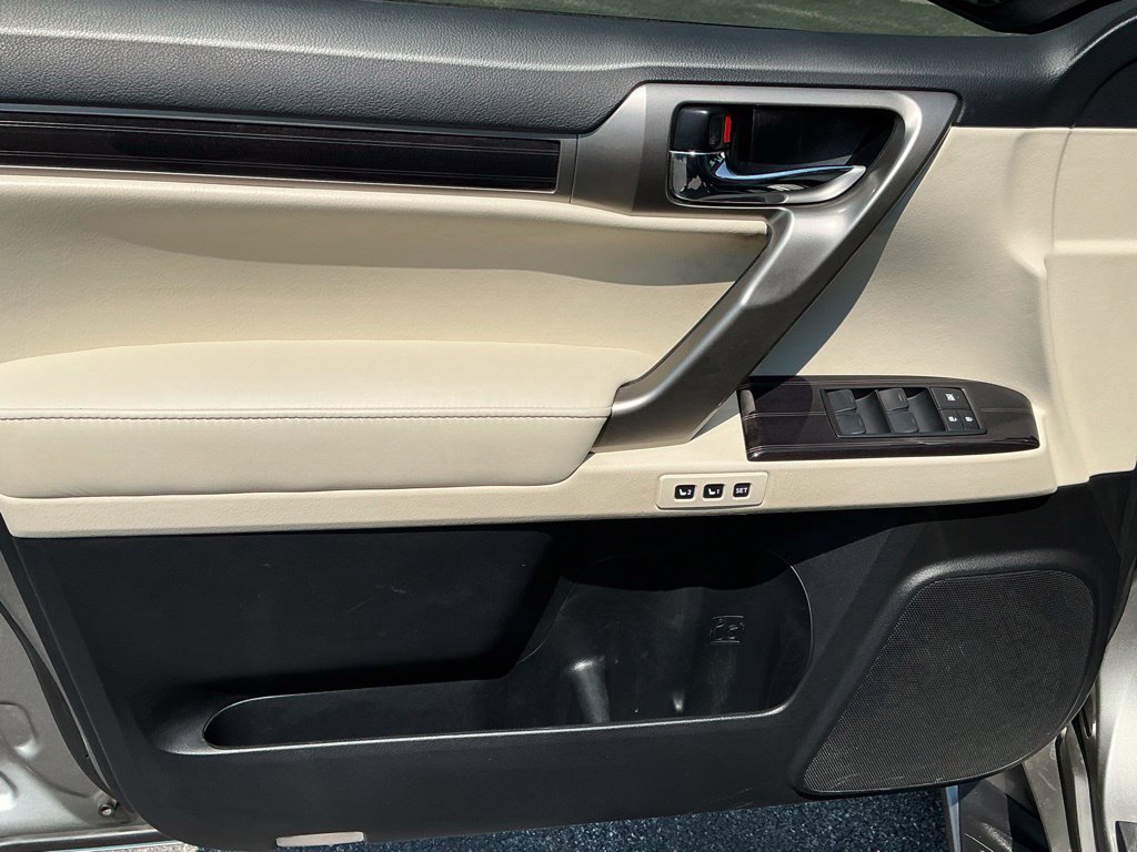Used 2020 Lexus GX 460 Premium AWD/4WD image 10