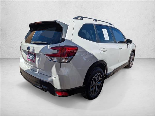 Used 2022 Subaru Forester Premium image 5