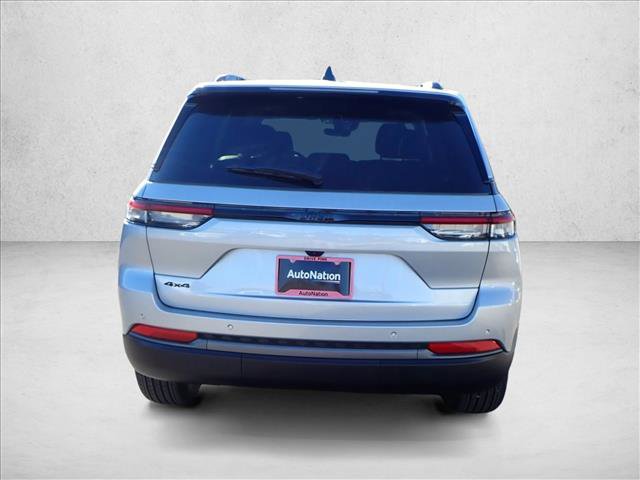 New 2026 Jeep Grand Cherokee Altitude image 3