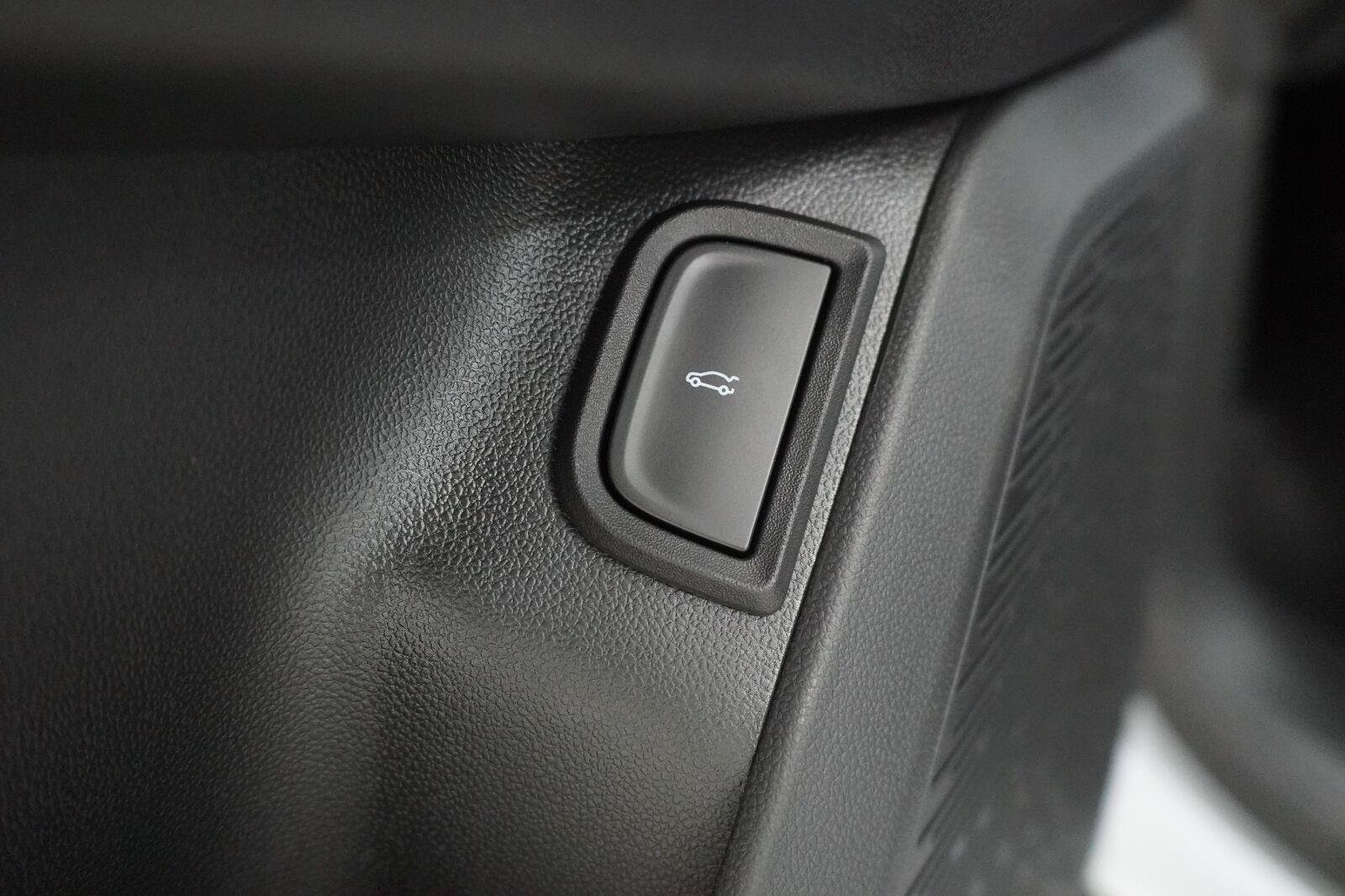 New 2027 Chevrolet Equinox RS w/ LPO, Floor Liner Package FWD image 20